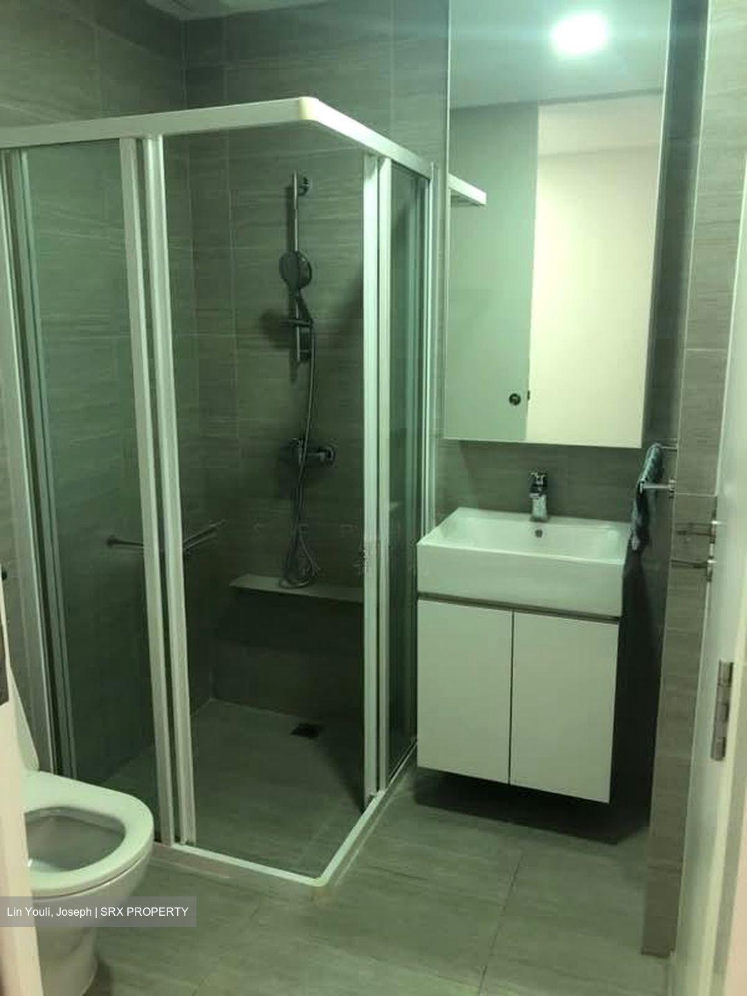 Sky Vue (D20), Condominium #581009041